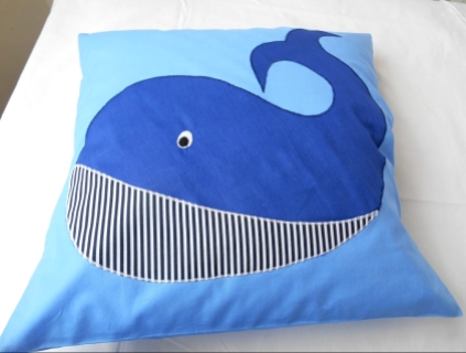 pillow_whale_10